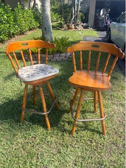 FREE BARSTOOLS