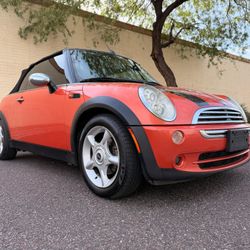 2005 MINI COOPER, ONE OWNER CAR, CLEAN AUTO-CHECK, COLD AC, GREAT ON GAS, FINANCE AVAILABLE 🚘
