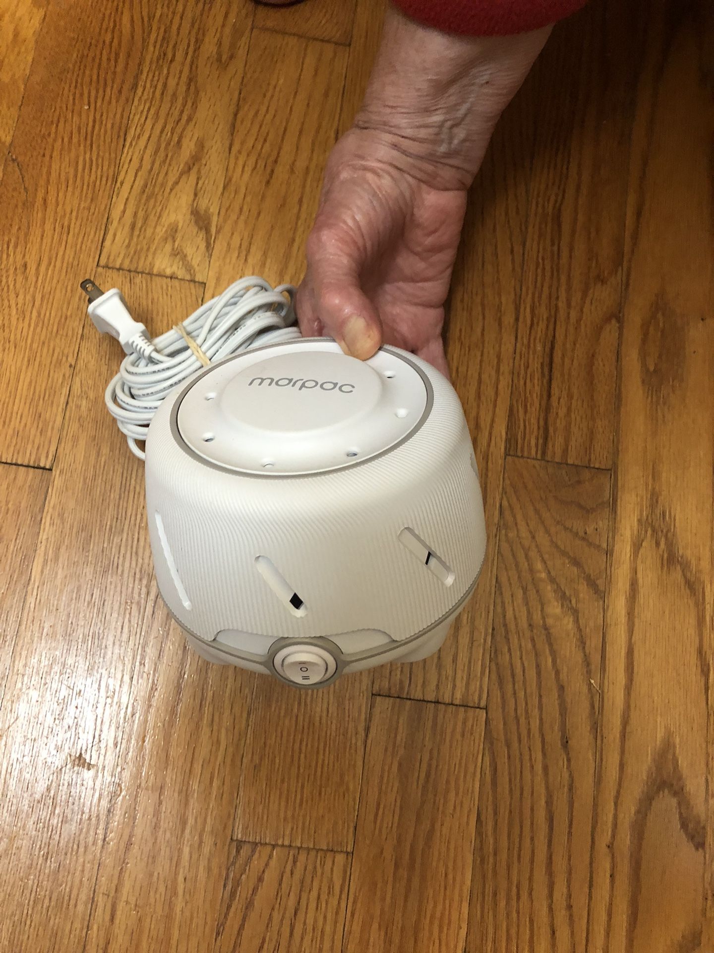 WHITE NOISE MACHINE 