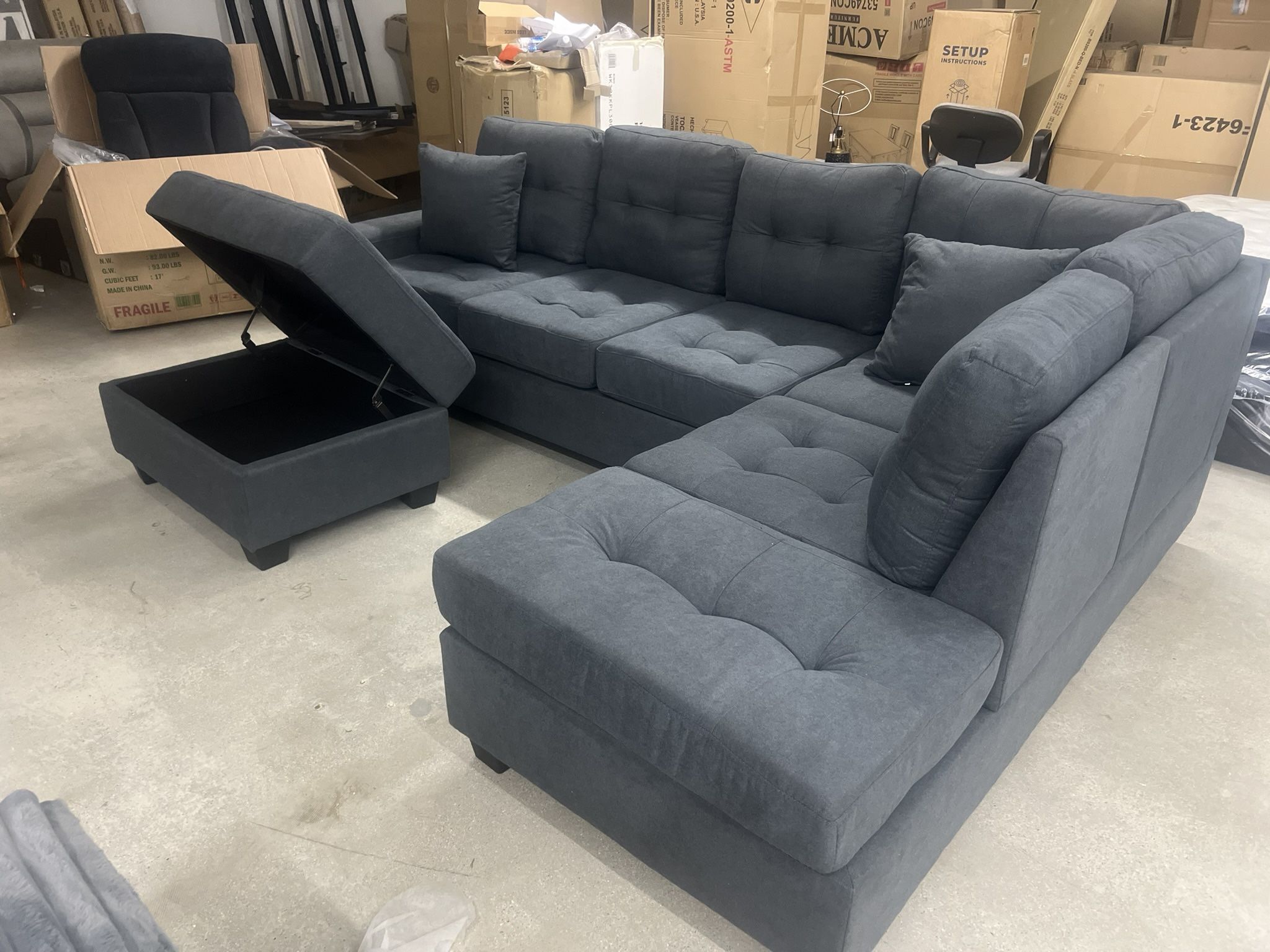 🛋️ NEW Black Or Grey Bargain Comfy Sectional w/Pillows 🚛 Avail 🛋️