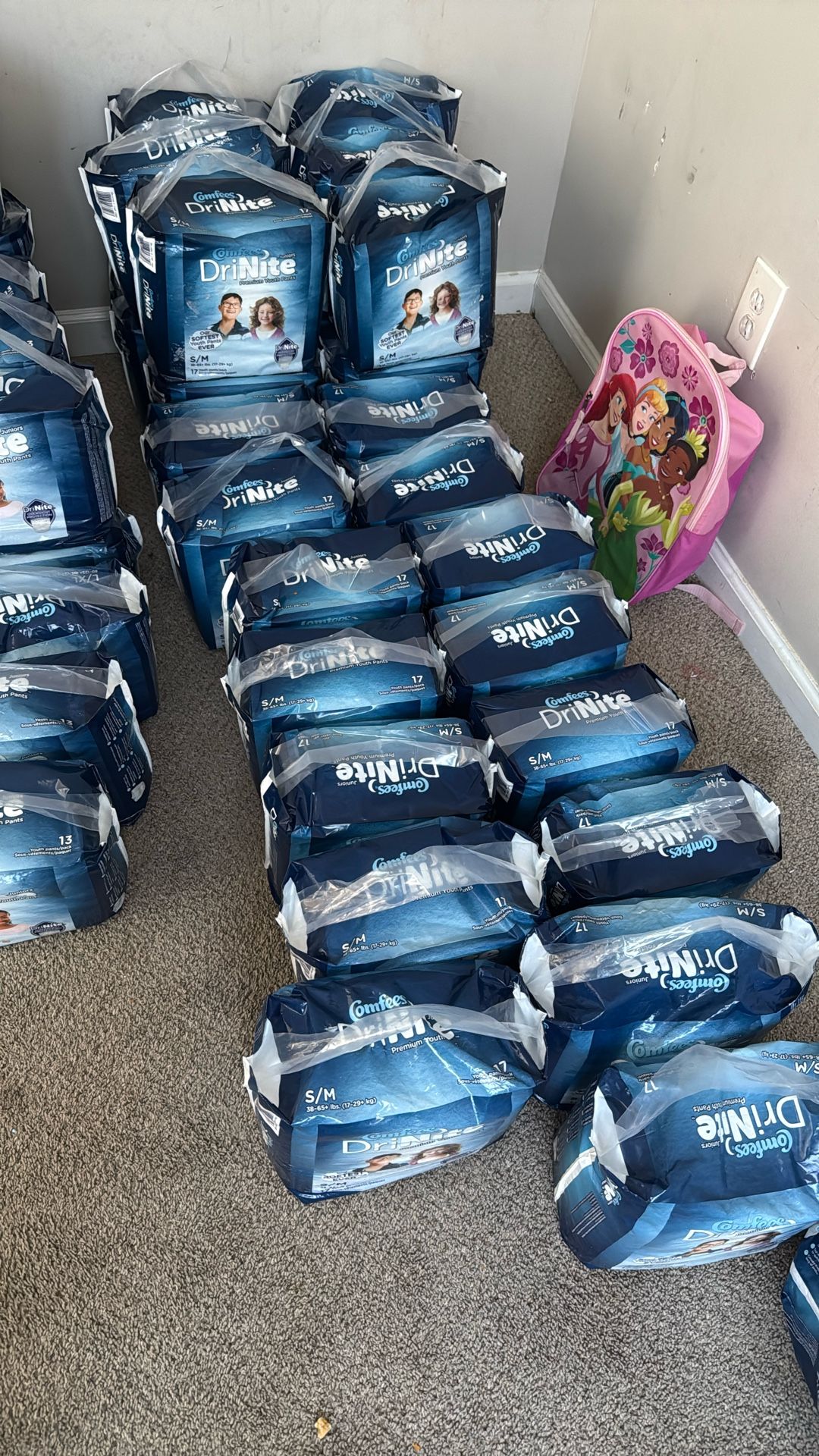 16 packs of Comfees DriNite premium youth pants L/XL 60- 125 + Lbs 27 -57 +kg 13 youth pants per pack Pick up or meet up ⬆️ in Powder Springs Ga 301