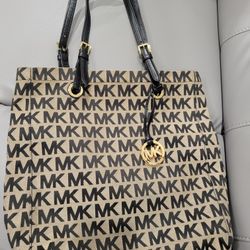 MICHAEL KORS Black & Tan Monogram Signature Jacquard Tote

