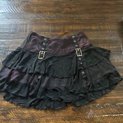 Skirt/ Emo 