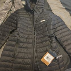 Woman's North Face Jacket