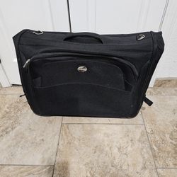 AMERICAN TOURISTER CLOTHING BAG