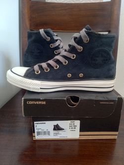 Like new size 7 Women