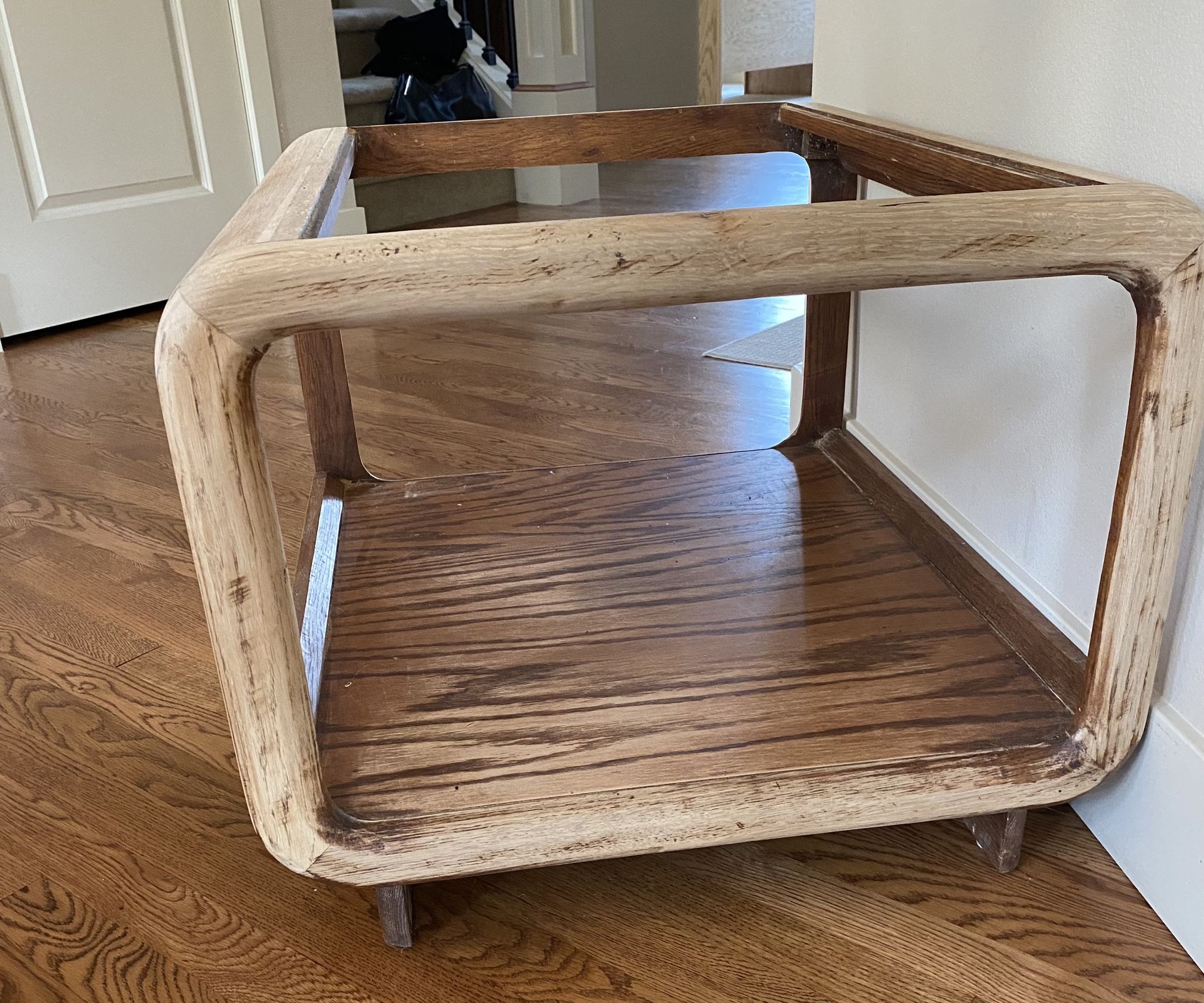 Free Coffee Table No Glass, 19 h, 27 w, 25 d