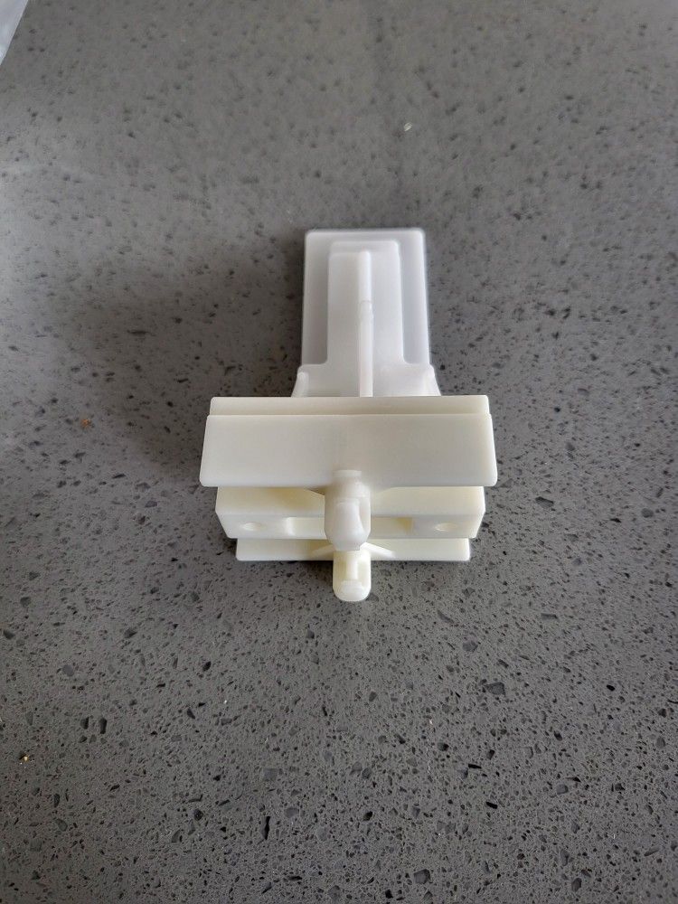 Blum Tandem Dowel Mount Rear Socket
