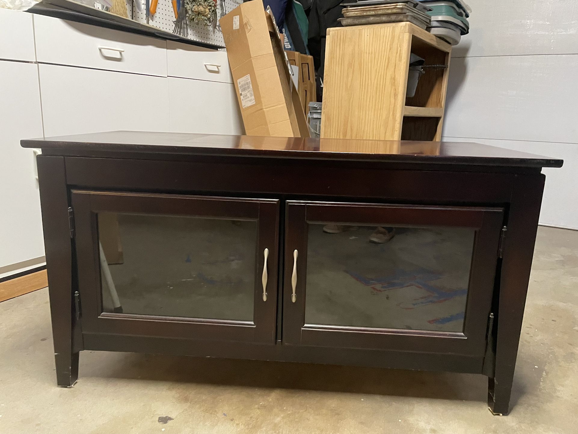 TV Stand -free