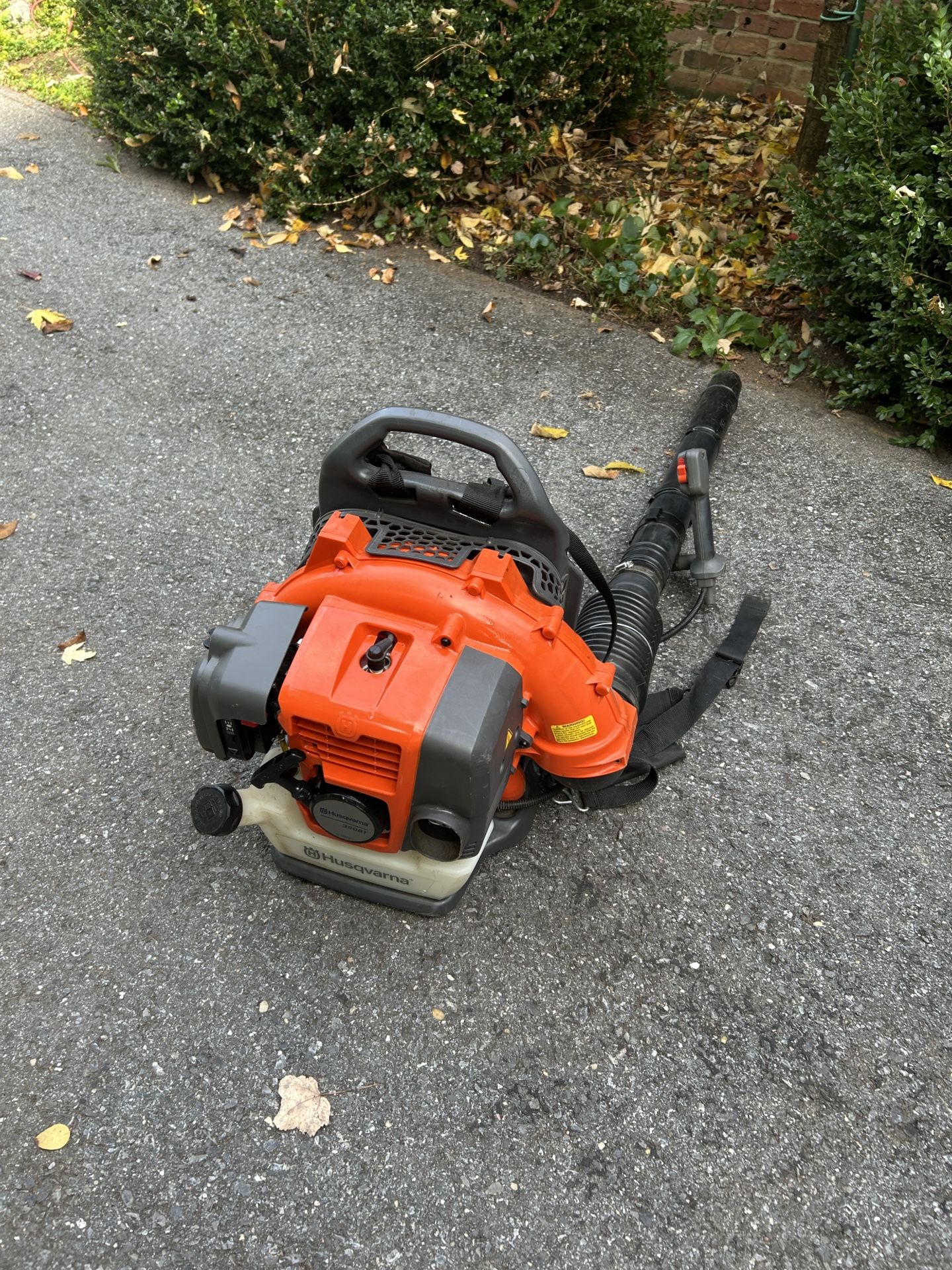 Husqvarna 350BT Backpack Blower
