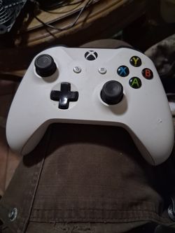 Xbox One Model 1708 Wireless Controler