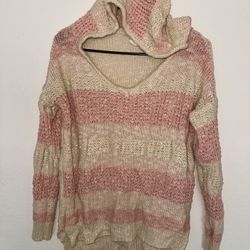 Women’s Knit Hooded Sweater Size Medium