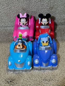 Disney Mickey Mouse & Minnie & Goofy & Donald pull back racer Cars Toy lot of 4