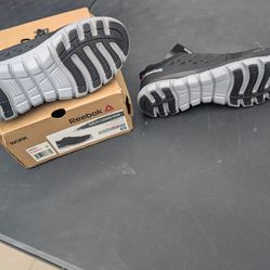 Reebok alloy safety toe women 9