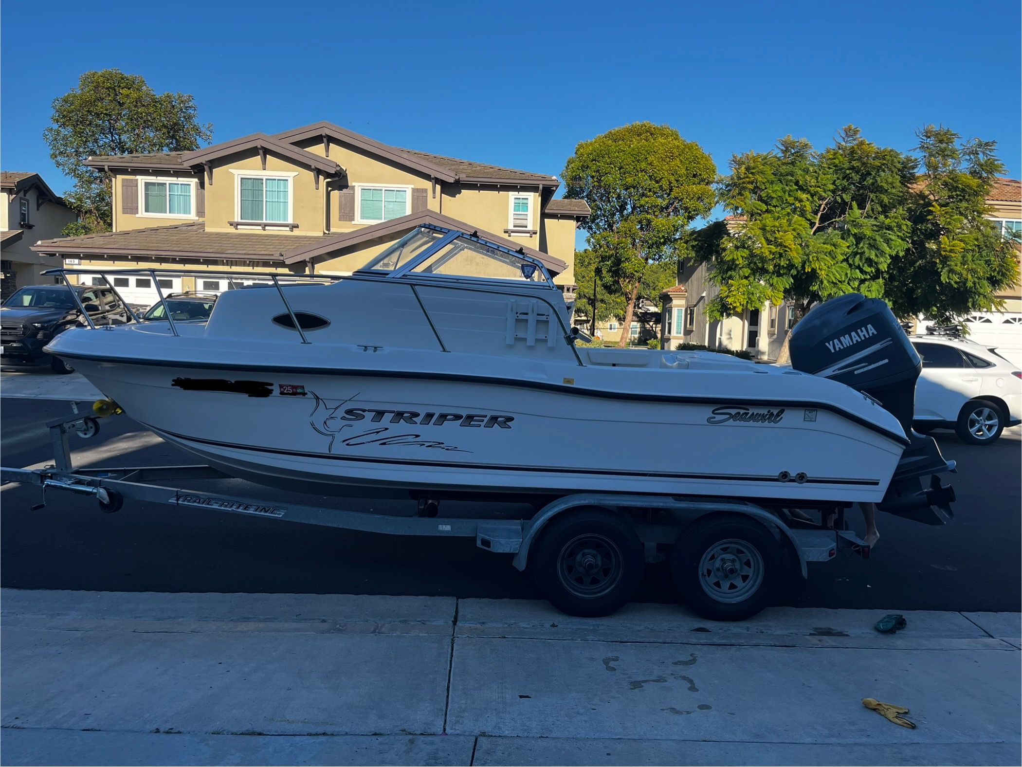 2004 Sea swirl striper 19’ Cuddly Cabin