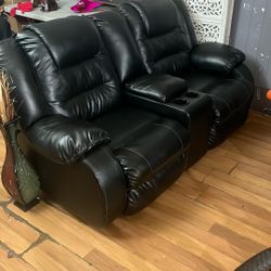 2-Piece Black Recliner Set – Great Condition