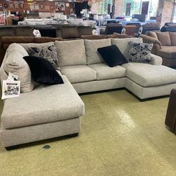Megginson Storm LAF Sectional