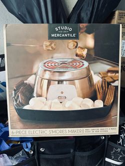 Free Studio Mercantile 6-Piece Electric S'mores Maker