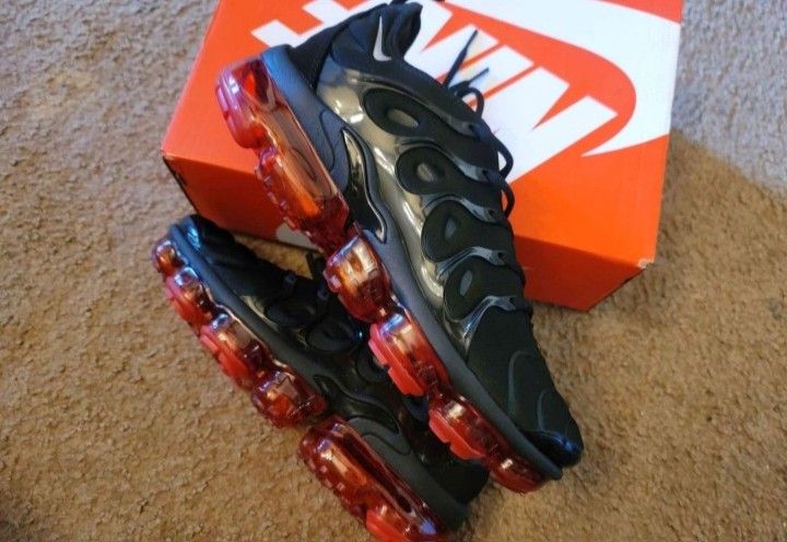 Men Nike Vapormax Plus Message Me Your Size