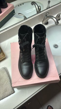 Woman Boots