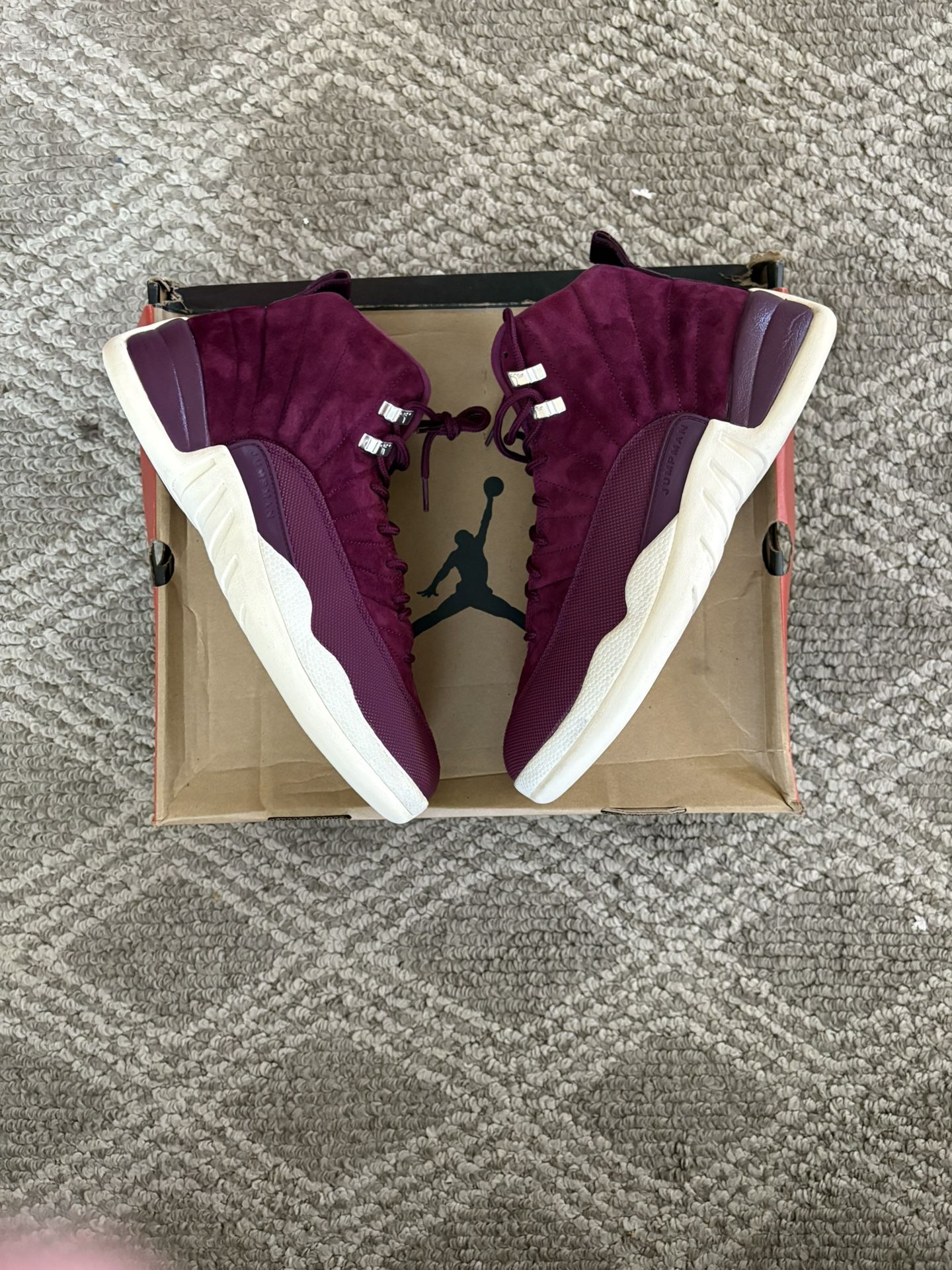 Jordan 12 “Bordeaux”