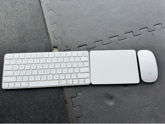 Apple Magic Desktop Set – Magic Keyboard w/ Touch ID, Magic Trackpad 2 & Magic Mouse 2