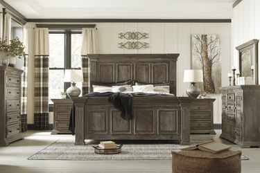 Wyndahl Rustic Brown Panel Bedroom Set🛏️4 Piece Price !!!(QB/D/M/N)💒 Thumbnail