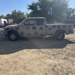 2001 Chevy 1500 Clean Tittle 