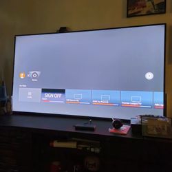 70" Insignia QLED 4K UHD TV