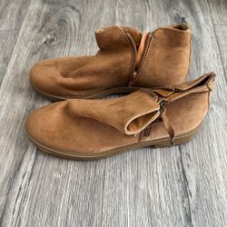 Brown Suede Bouts