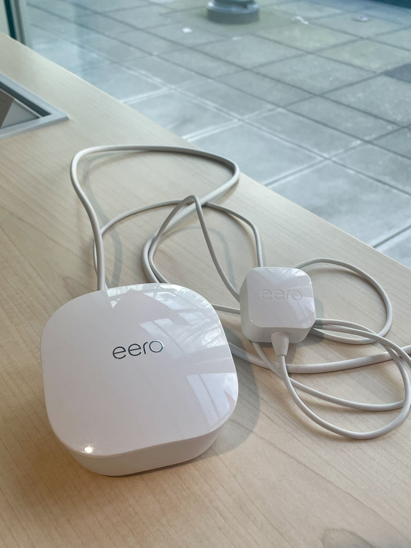 Amazon powerful eero Router Resell