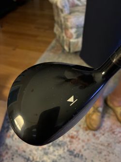 Titleist 910F 3 Metal w/Diamana Shaft & New Grip