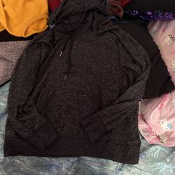 grey pull over hoodie