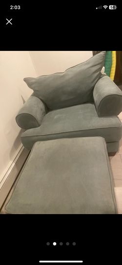 Comfortable Armchair with Ottoman - Light Green