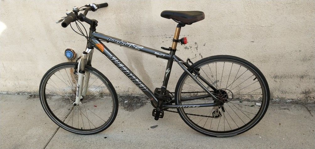 Specialized Hardrock Hybrid Bike, Frame size, 17 inches