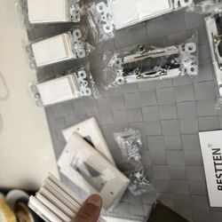 8 Modern Light Switched - White - New