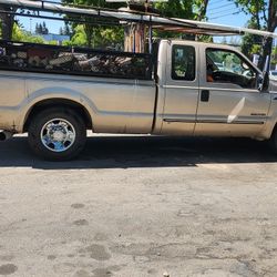 1999 Ford 250  Diesel   7,3 Motor.   $ 7,500