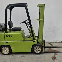 Clark Forklift