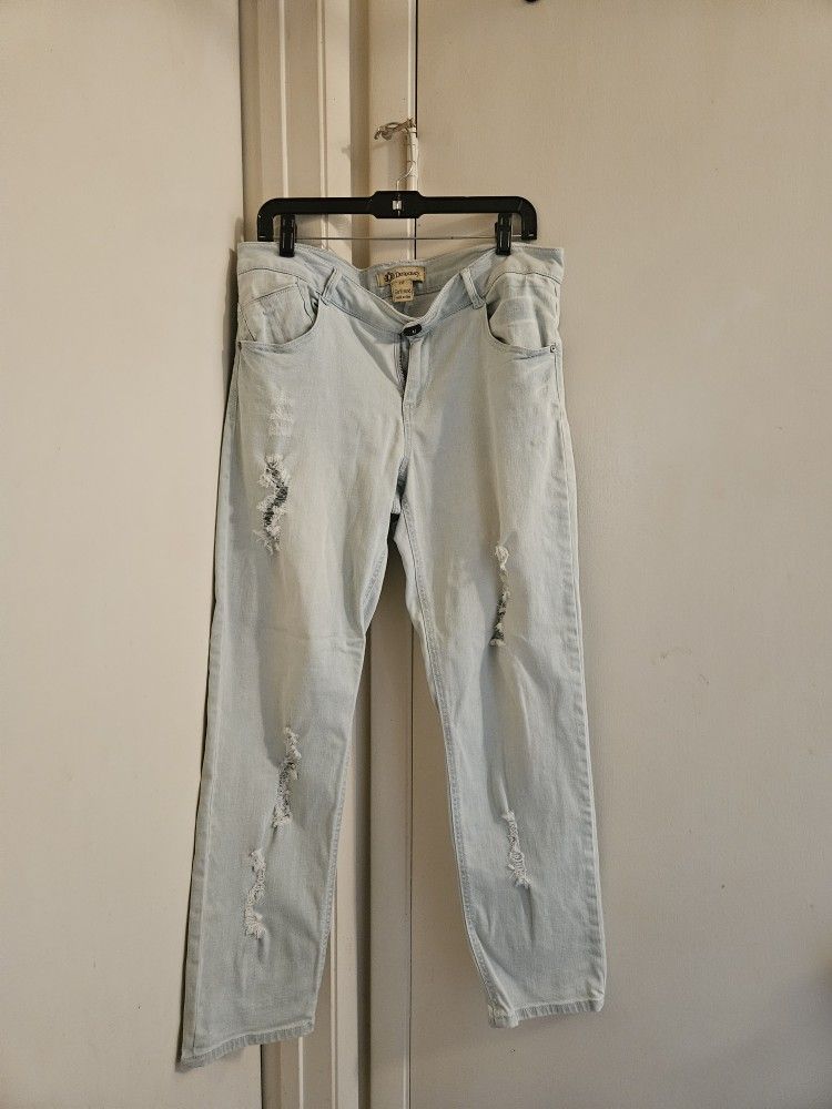 Woman's DEMOCRACY Jeans 12