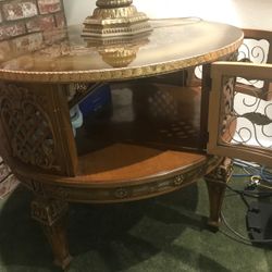 Table  round