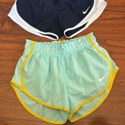 NIKE SHORTS SMALL