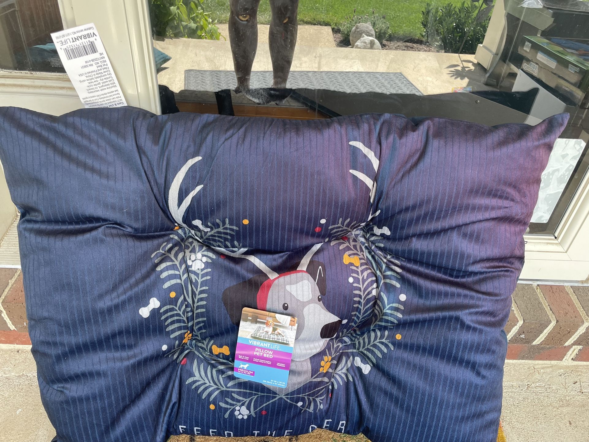 NEW DOG BEDS
