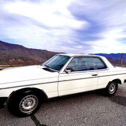 1985 Mercedes-Benz 300