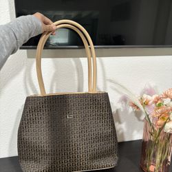 Guess shoulder Bag