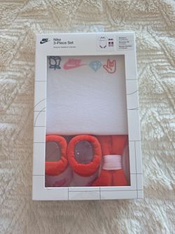 Baby Girl Nike 3 pc set