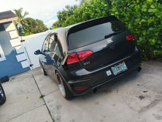 Volkswagen Golf GTI Hatchback