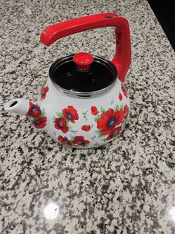 STP Goods 2.3Qt Poppies Enamel Kettle