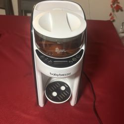 Babybreeza Bottle Maker $50