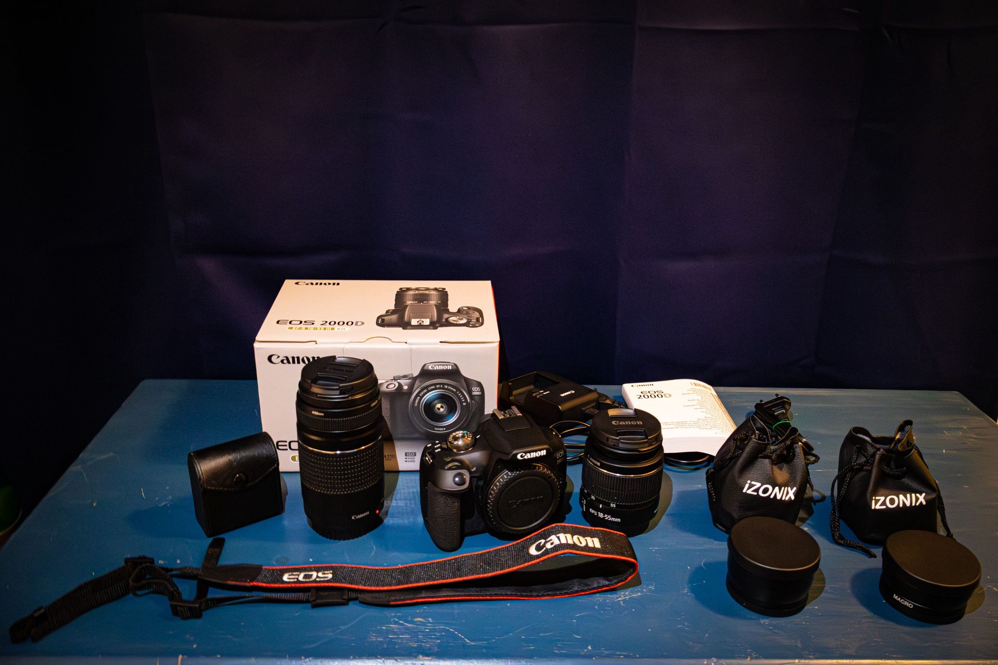 Canon EOS 2000D / Rebel T7