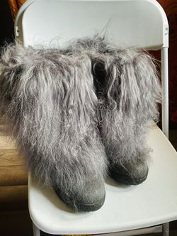 bearpaw fur boots